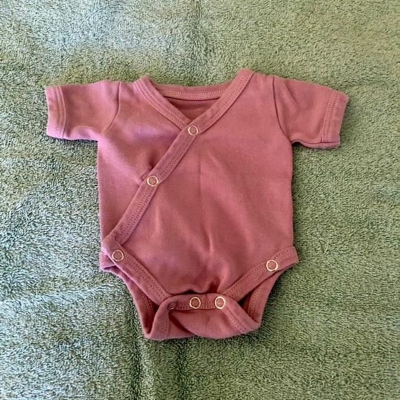 L'ovedbaby Other - L’ovedbaby organic newborn kimono bodysuit purple